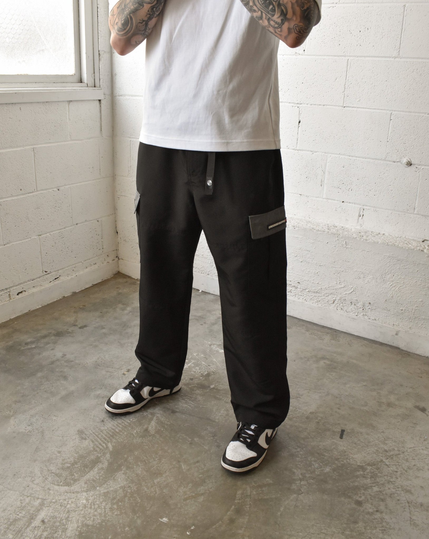 2-Tone Baggy Cargo Pants - Black & Grey – Crooked Supply