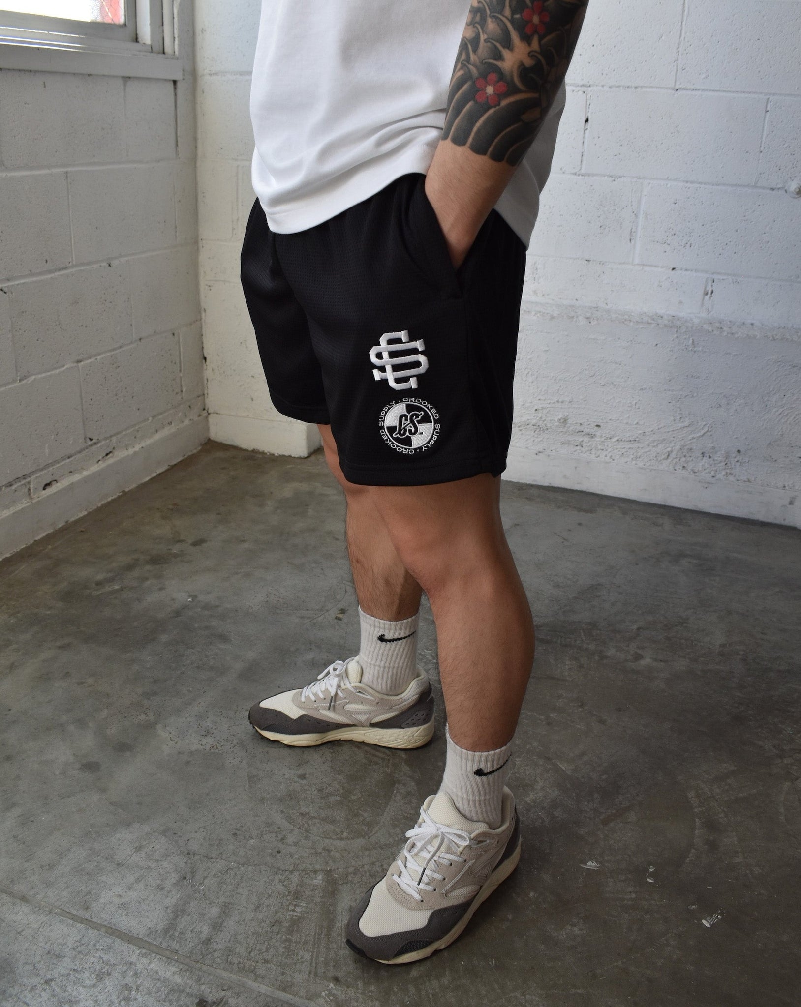 Logo Mesh Shorts - Black (5" Inseam)